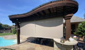 Dallas, TX - Patio Shades manual crank