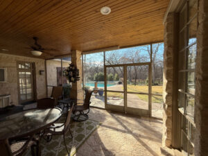 Dallas-1-screen-enclosures-17