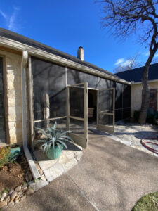 Dallas-1-screen-enclosures-22